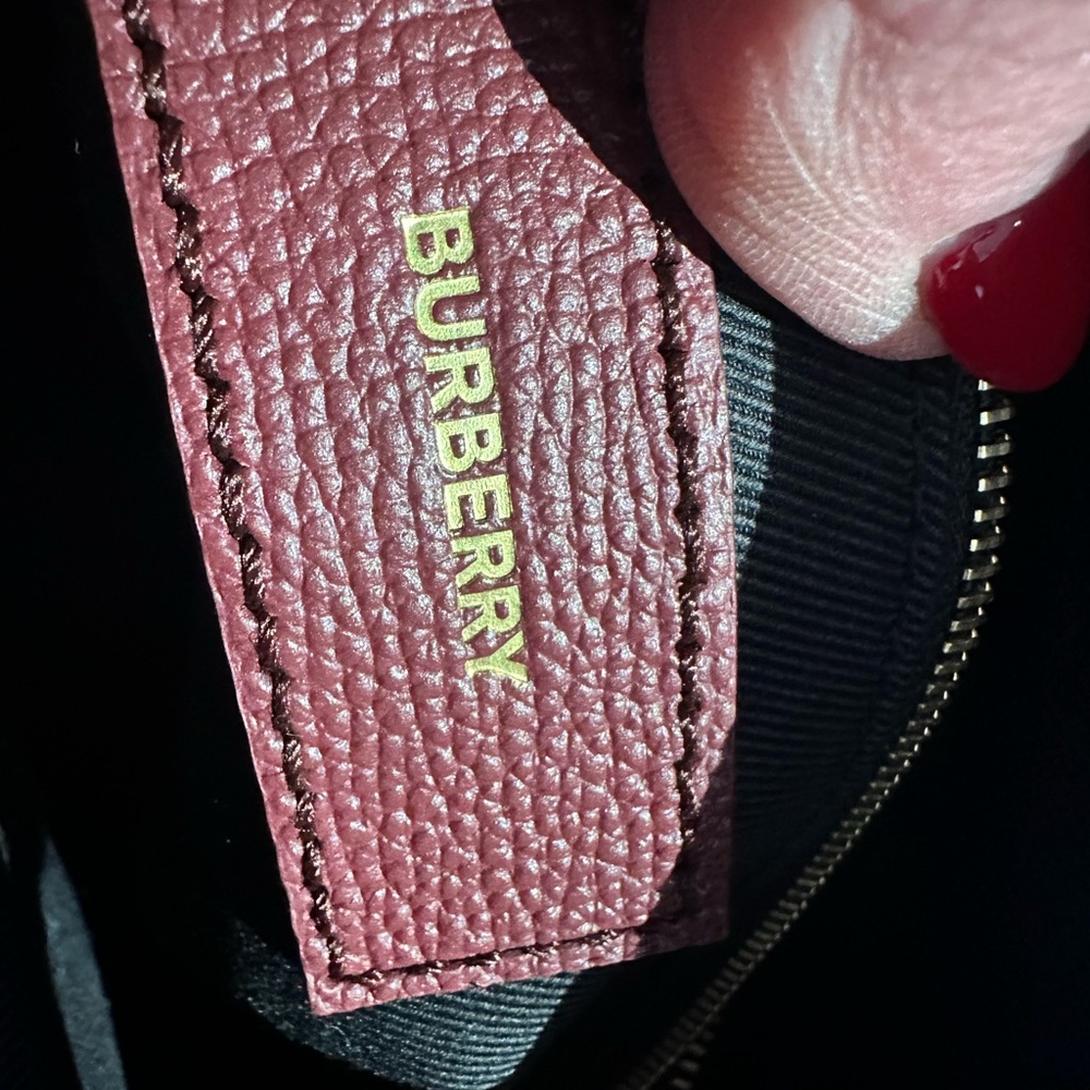 Burberry Crimson Banner HHL Bag - Picture 8 of 15